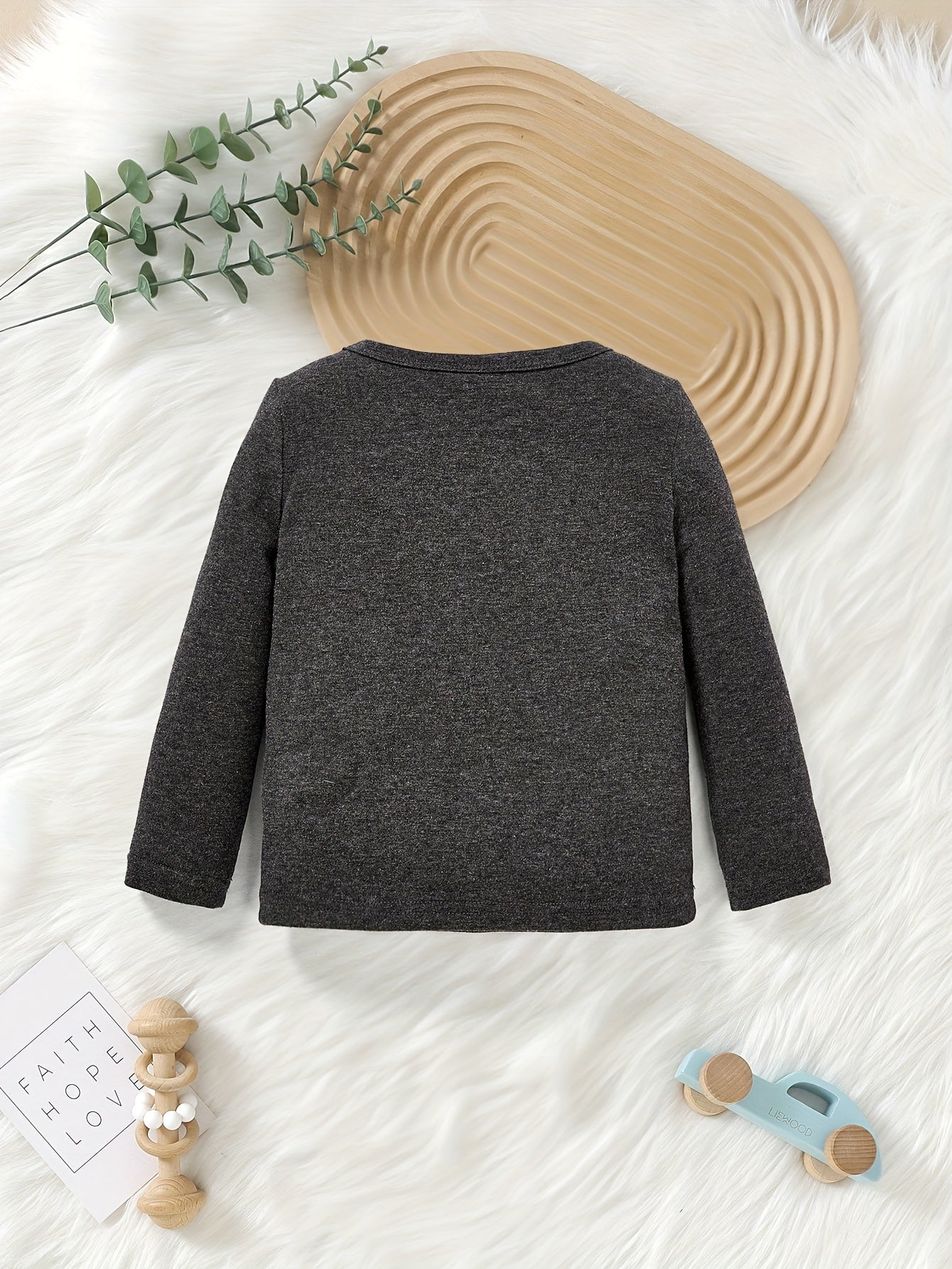 2b31f081-71e6-43a4-a9b7-5959573af31d