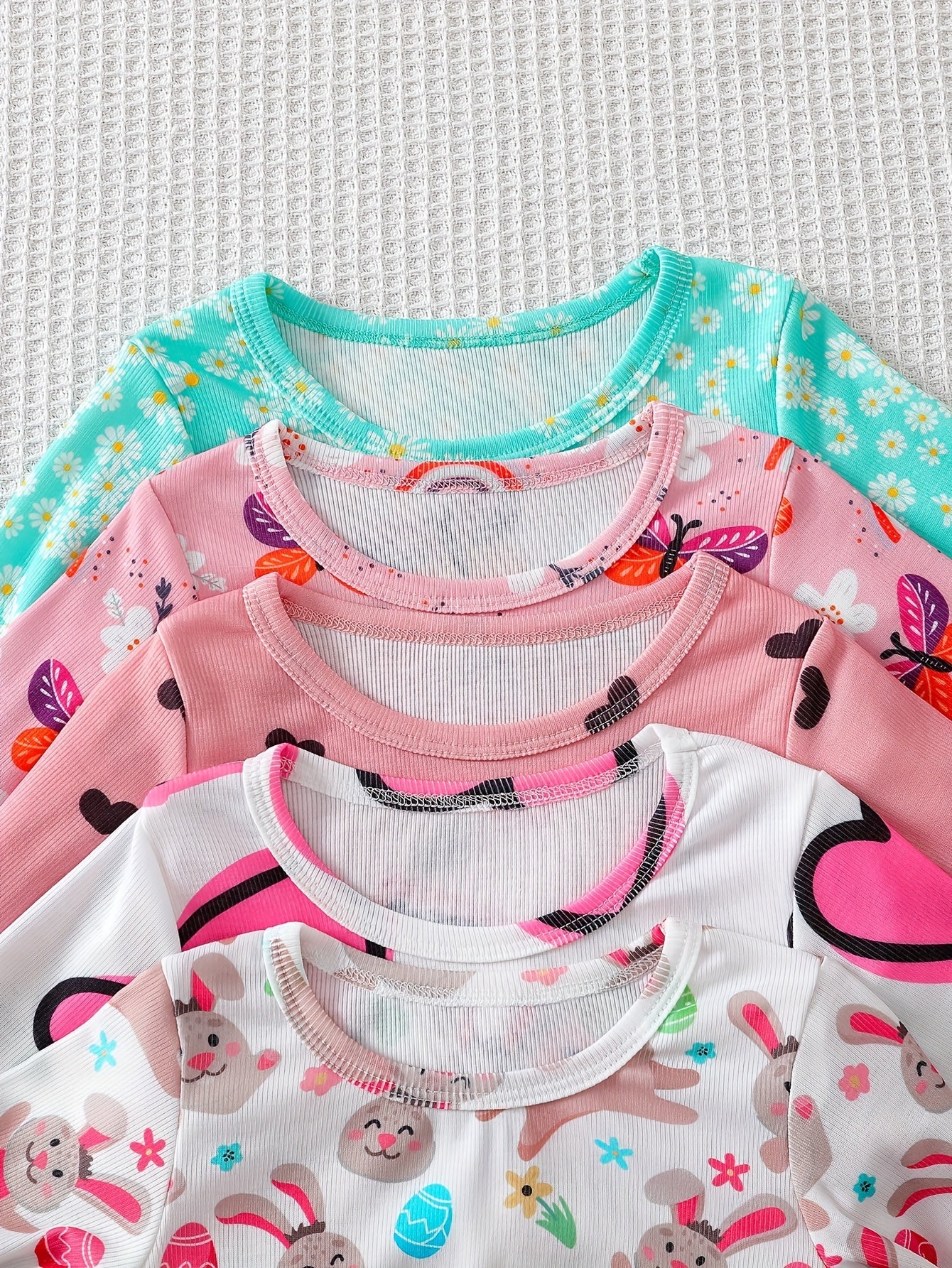 Girls' Clothing, Perfect for Back - to - school Season Gifts. Includes A Set Of 5 Long - sleeved Round - neck T-shirts with Cute Flower And Heart Prints, Ideal for Spring And Summer. Suitable for Holidays And School Wear. - Lucy&Luna